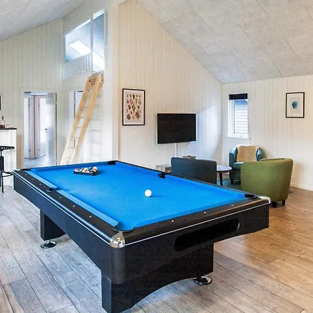 Semesterbostad 5 Star In Vaeggerlose